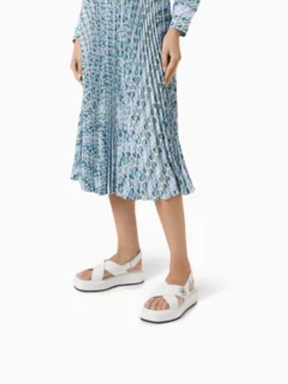 Tory Burch, 40mm T-Lock platform sandals in White, Size 8.5 - Picture 11 of 13